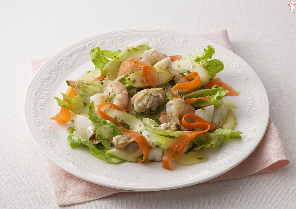 シーフードサラダ